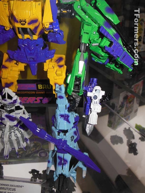 Sdcc 2012 Amazon Exclusive G2 Bruticus  (28 of 32)